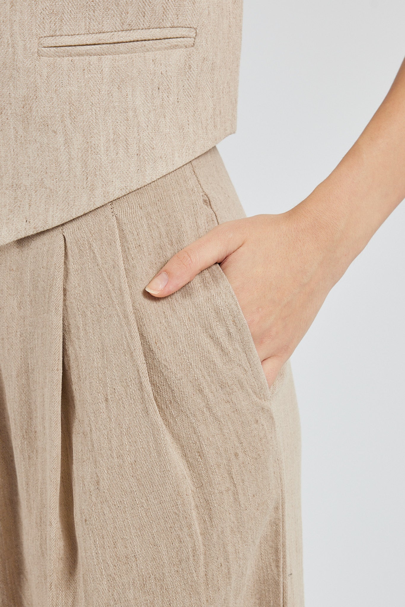 Linen Wide-Leg Trousers - Beige