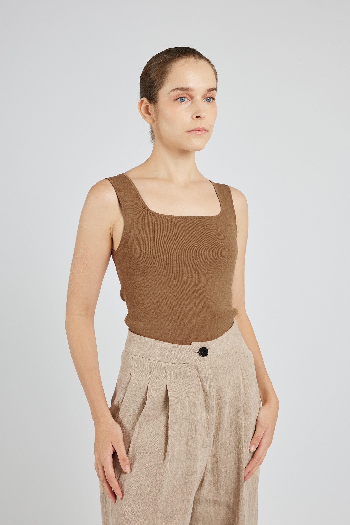 Essential Tank - Sand